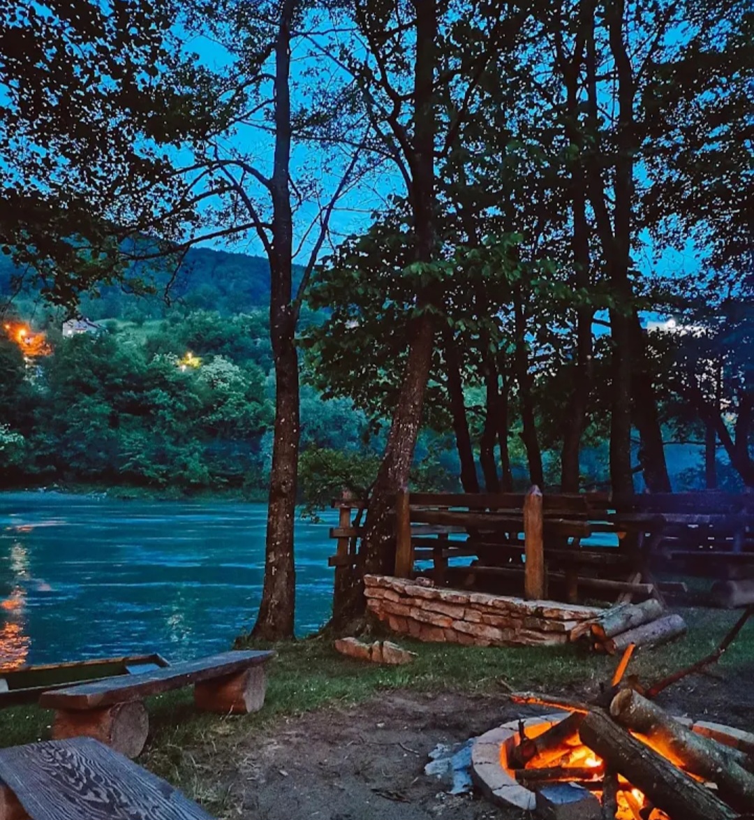 Kamperom - Drina, Foča, Bosna i Hercegovina